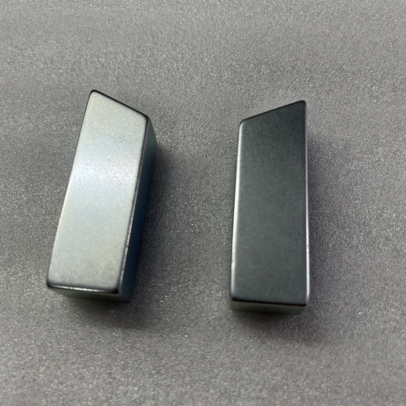 SM-03152033  Trapezoidal Neodymium Ndfeb Magnet coated Zn 5