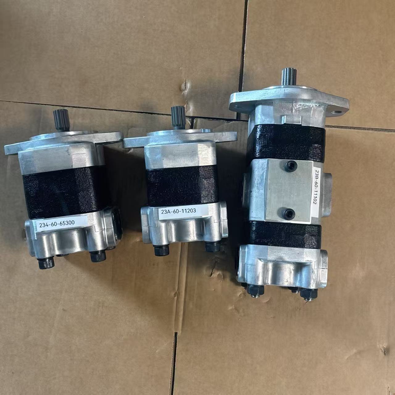 Pompe a ingranaggi KAYABA KFP5185-KRP4-12CBGH 600B40R493 KRP4-33-23ADN 291Y7-17011 PHS3029-3029-3024JAGR 5