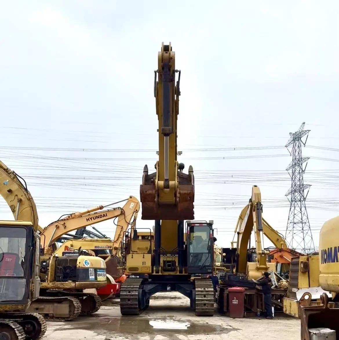 Used CAT 374FL Crawler Excavator Low Working Hours Well Maintained Construction Machinery 1