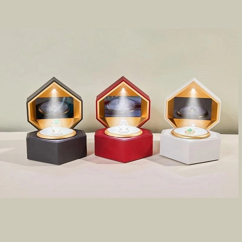 Декоративная шкатулка для украшений в форме сердца с гранями и светодиодной подсветкой – для колец, подвесок, обручальных и свадебных подарков. 1