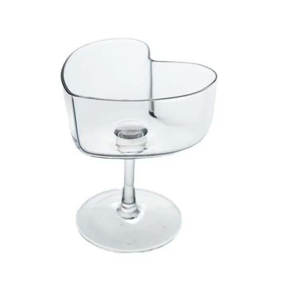 210/200ml Heart Shaped Wine Glass 1