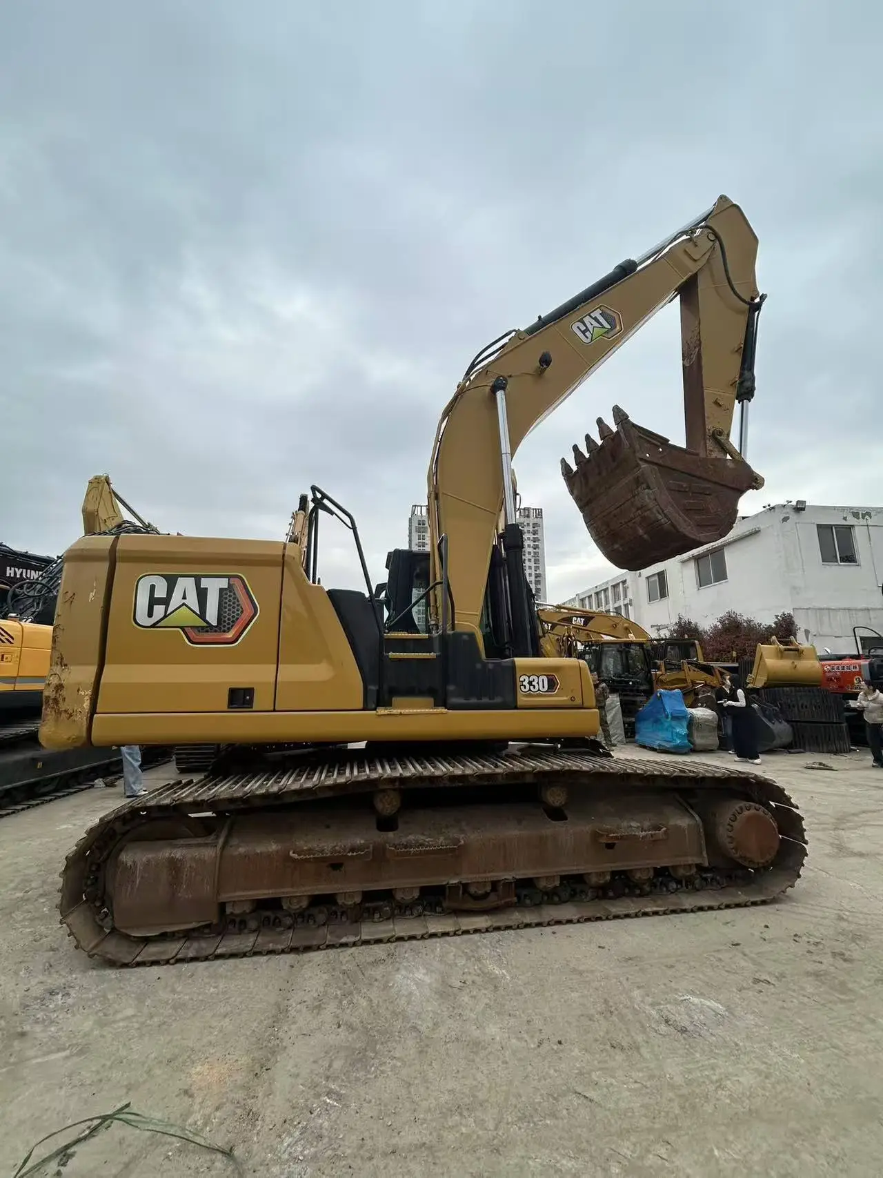 Used CAT 330 Low Working Hours Well Maintained 1