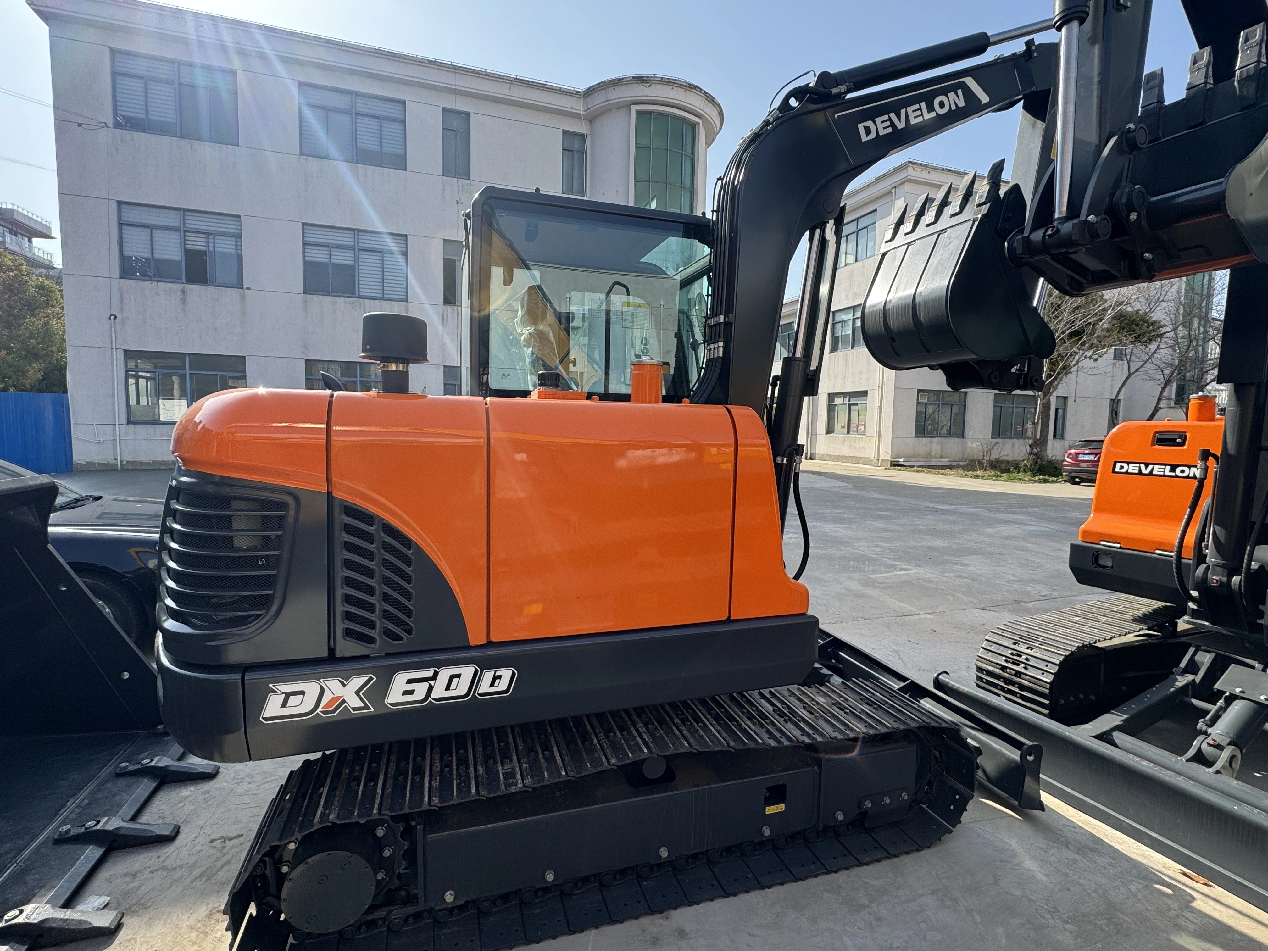 2026 DEVELON DX60D Used Excavator 6 Tons Secondhand Hydraulic Crawler Digger High in Shanghai Yard 1