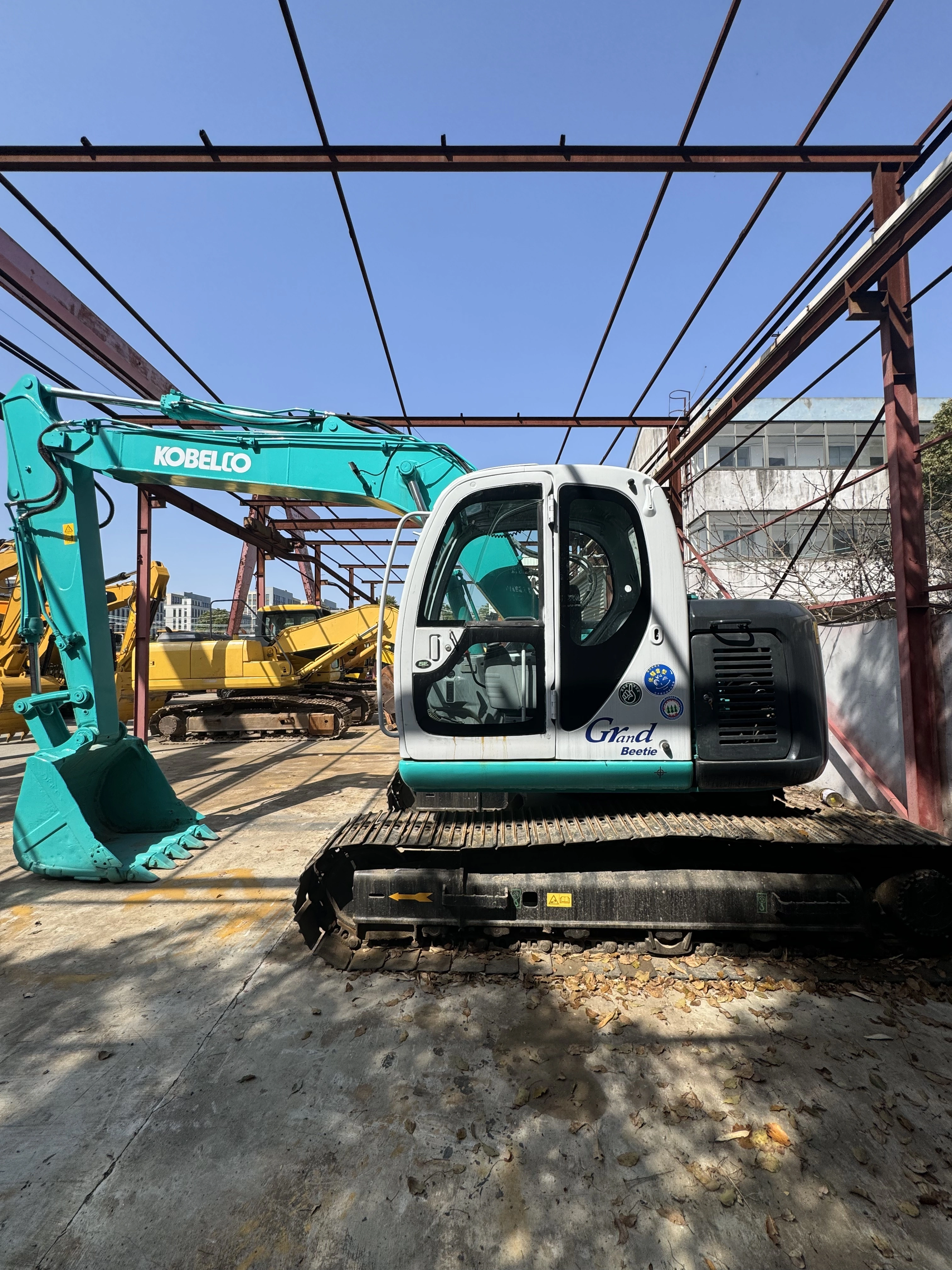 2023 KOBELCO SK135SR Used Excavator 13.5 Tons Secondhand Hydraulic Crawler Digger High Quality in Shanghai Yard 1