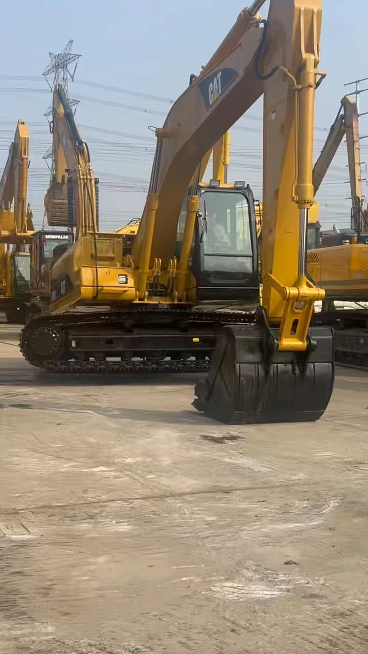 Used CAT 320CL meticulously maintained in good condition 1