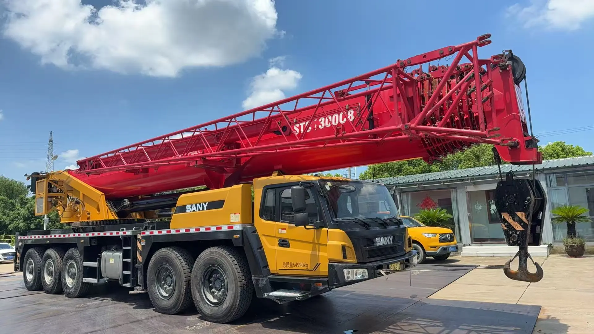 جرثقیل کامیونی 130 تنی SANY STC1300C8 مدل 2024 - بالابر سنگین با کارایی بالا 1