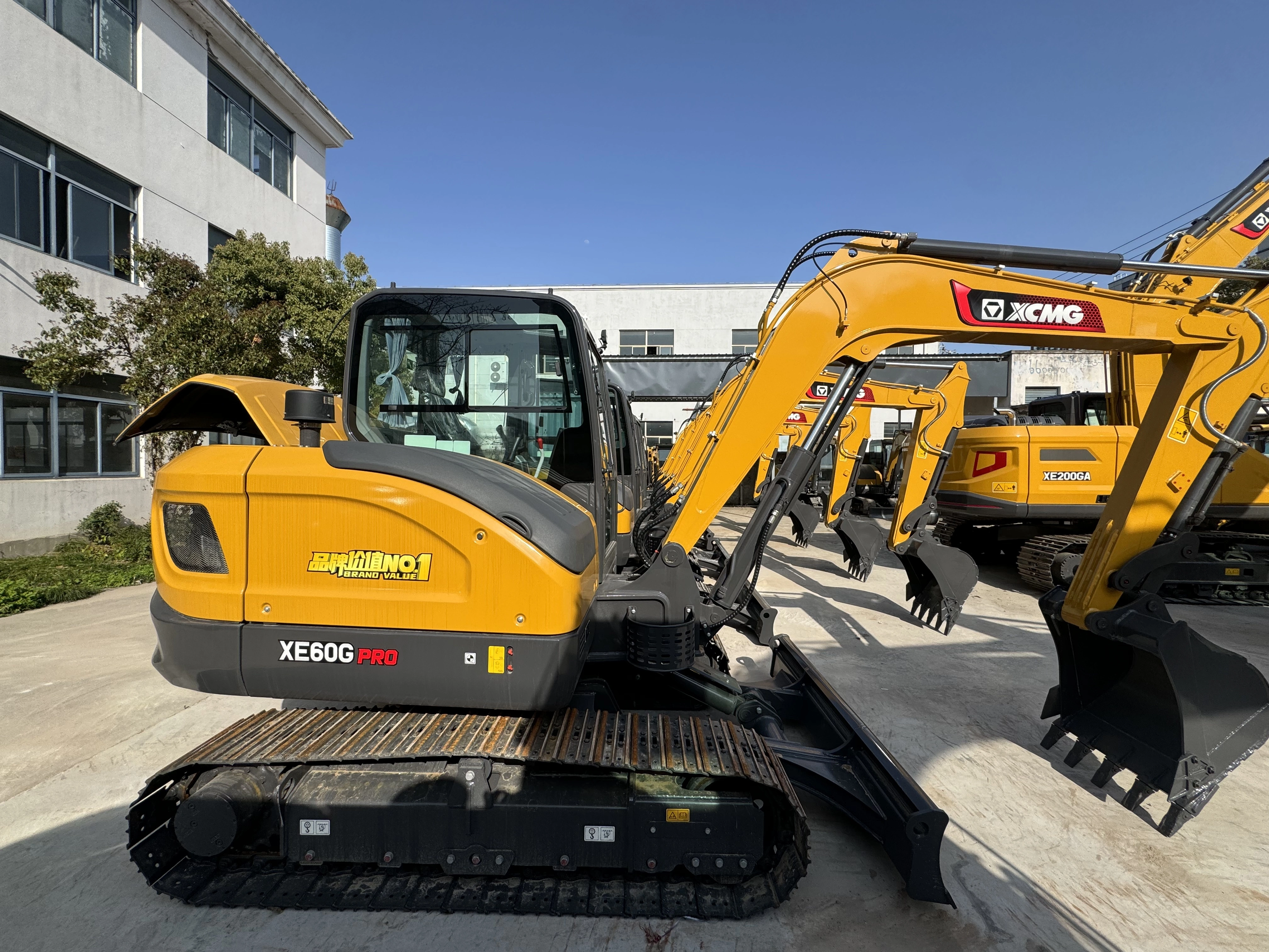 2026 XCMG XE60G Used Excavator Mini 6 Tons Secondhand Hydraulic Cralwer Digger in Shanghai Yard 1