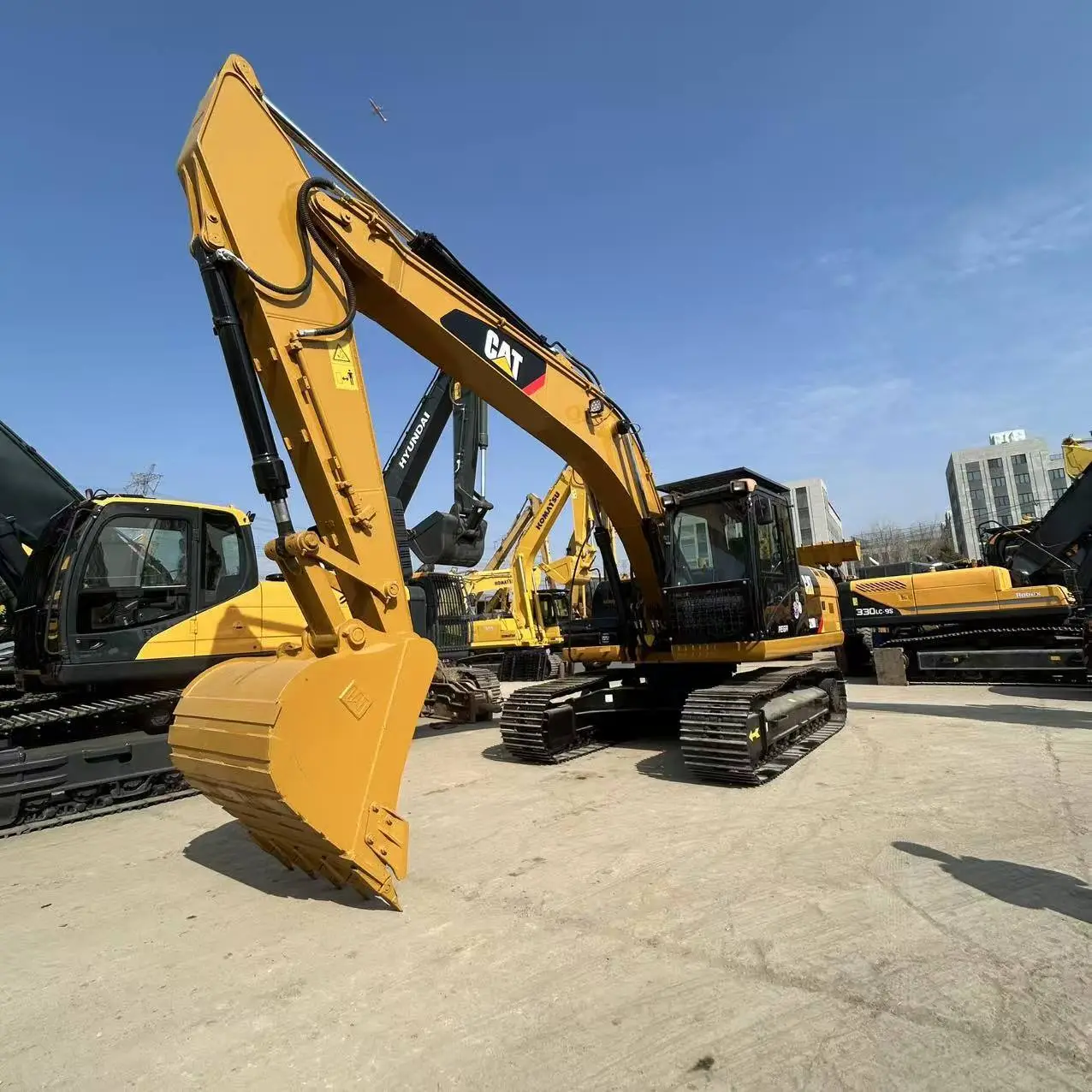 Pelle hydraulique Cat 320D2L d'occasion, machine de terrassement haute performance à vendre 1