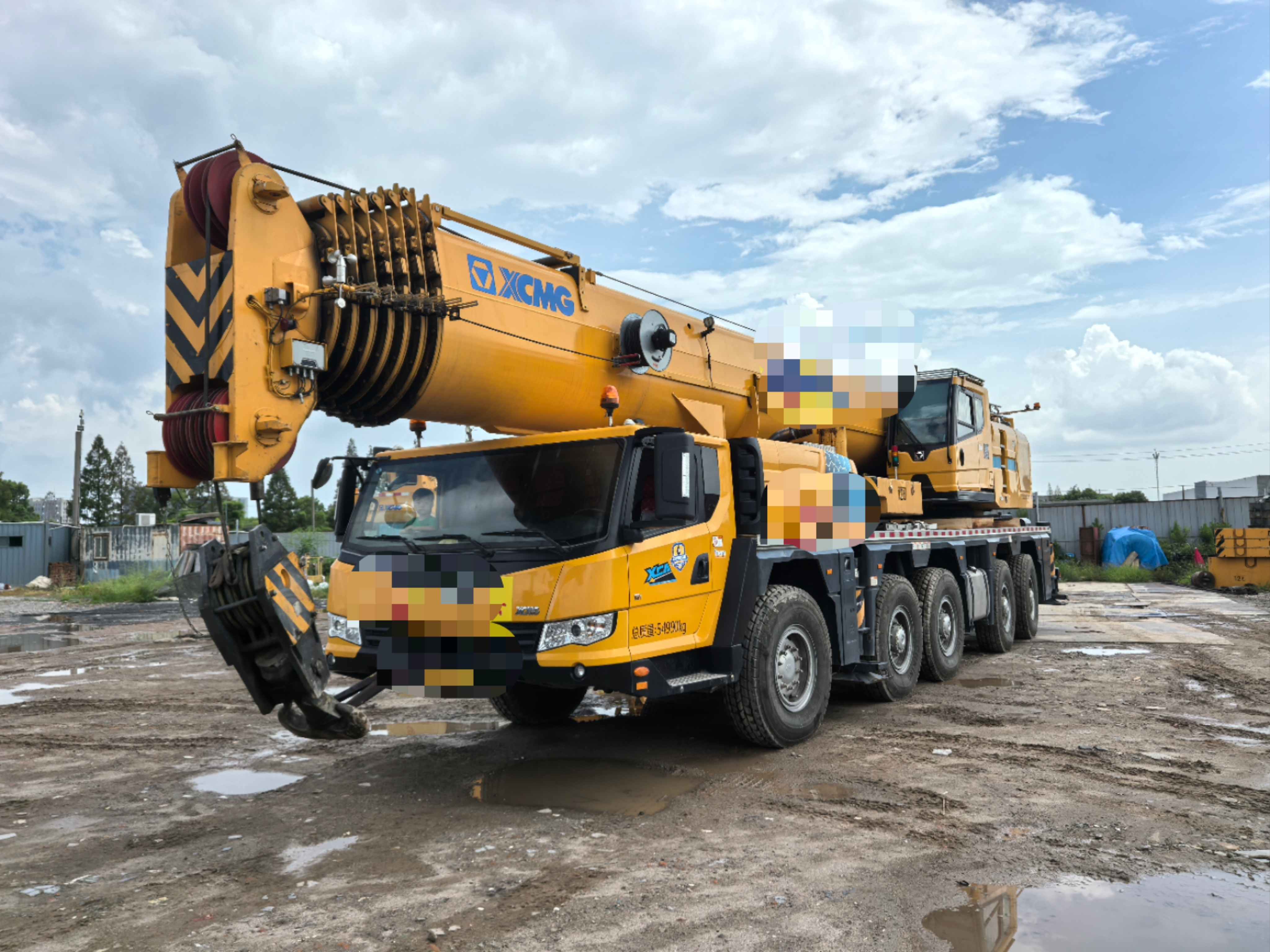 XCA130L8 130-Ton Hydraulic Crane: Smart, Safe & Efficient Heavy Lifting Solution 1
