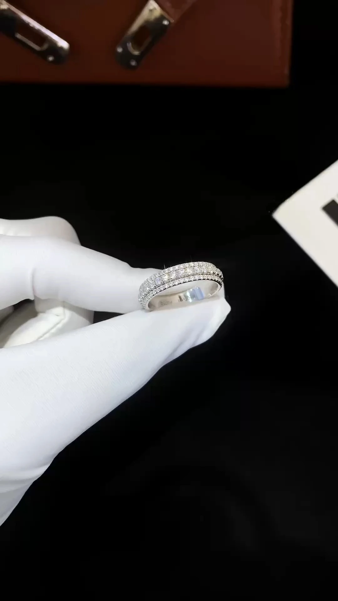 Classic 18k White Gold Full Moissanite Band Ring 3 layer Moissanite Rotating Ring for Women 1