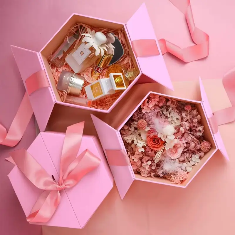 Factory Direct Sales Valentine Surprise Gift Boxes Packaging Customization Square Recyclable Paperboard Magnetic Closure Box 1