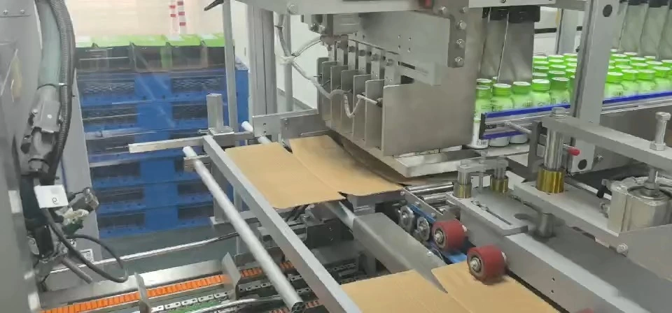 Automatische PET-Rundflaschen-Fallkartoniermaschine für Milchprodukte - WKD-DGB-Serie (Y-Typ) 1