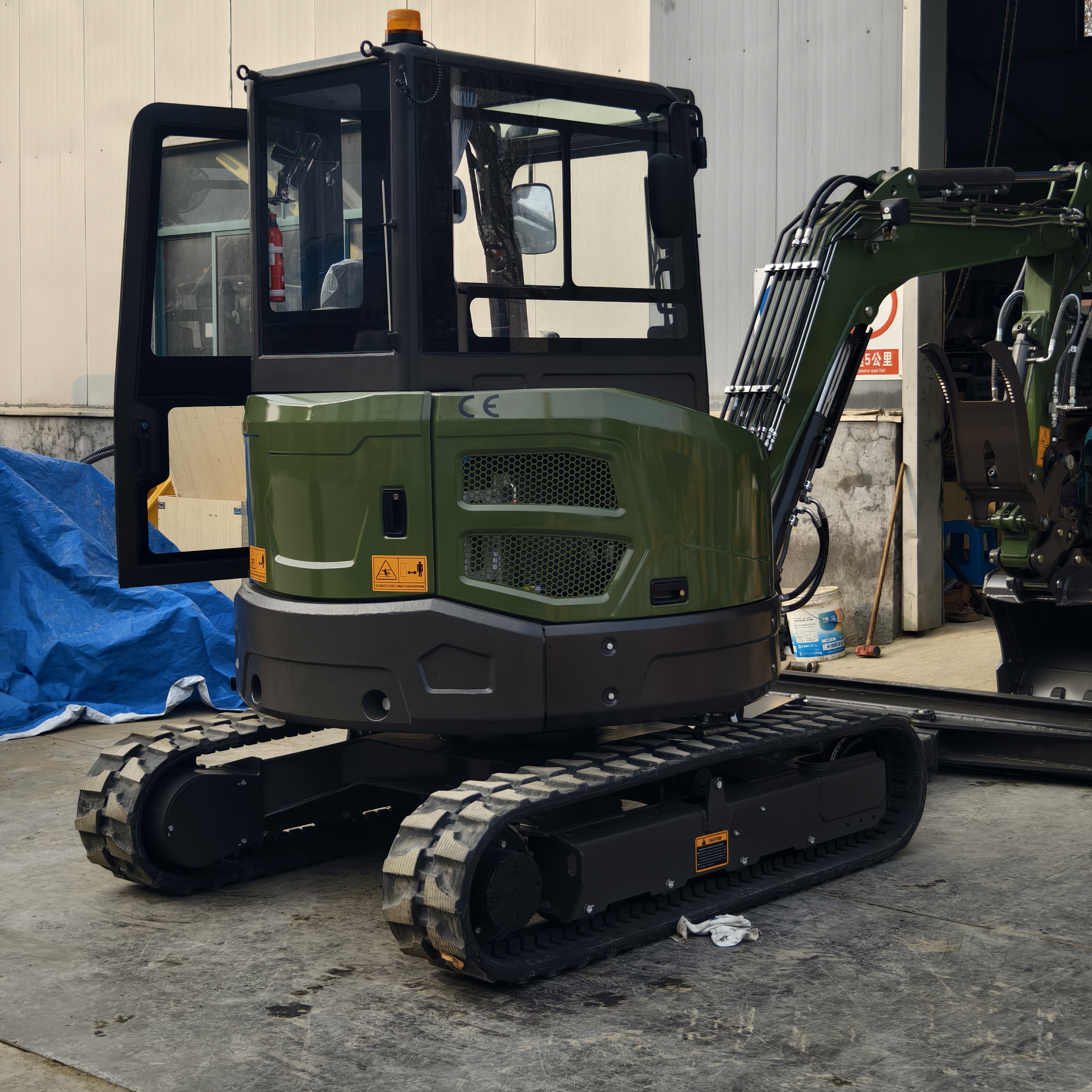 Global Delivery Excavator FW40 4 ton Mini Crawler Excavator with High Quality 3