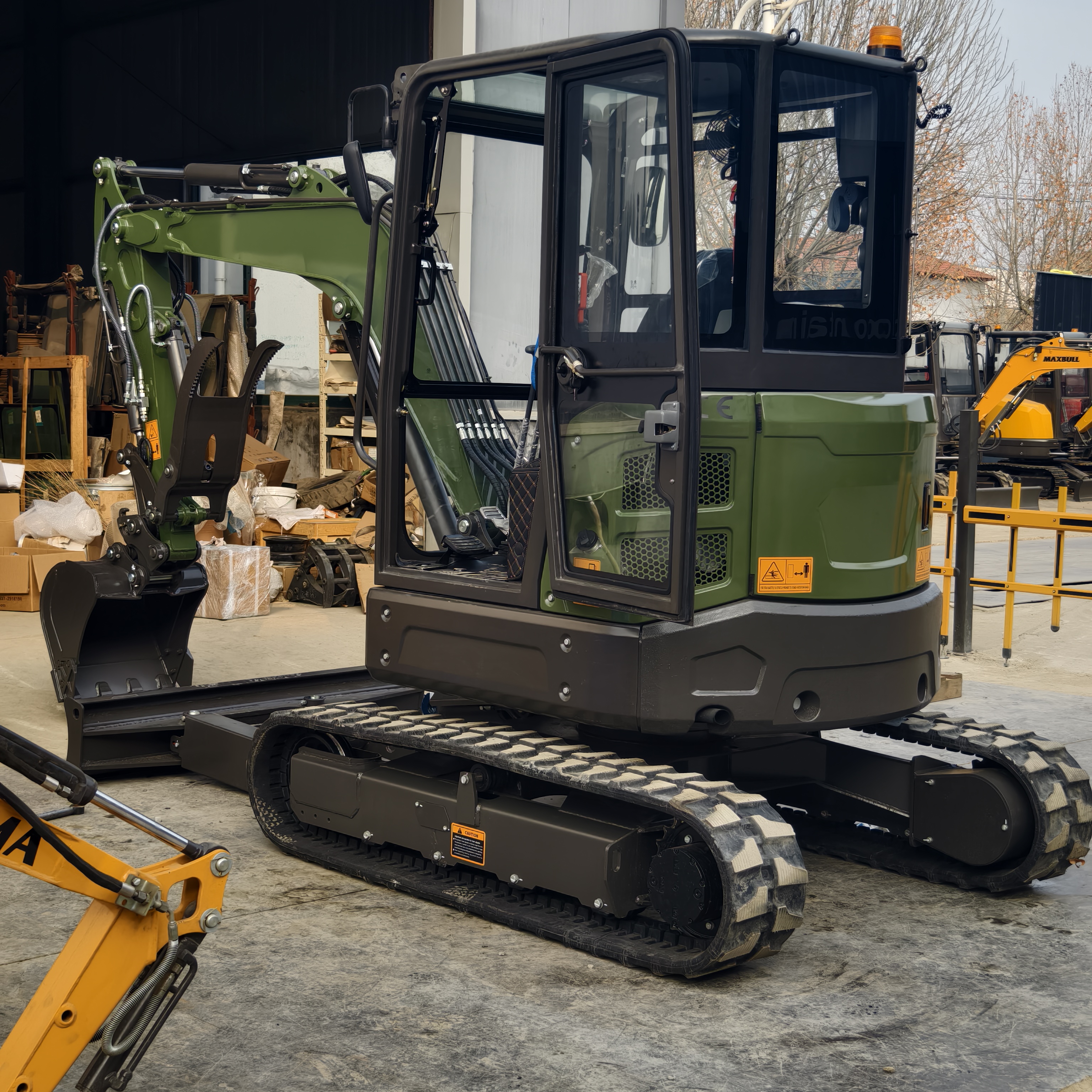 Global Delivery Excavator FW40 4 ton Mini Crawler Excavator with High Quality 2