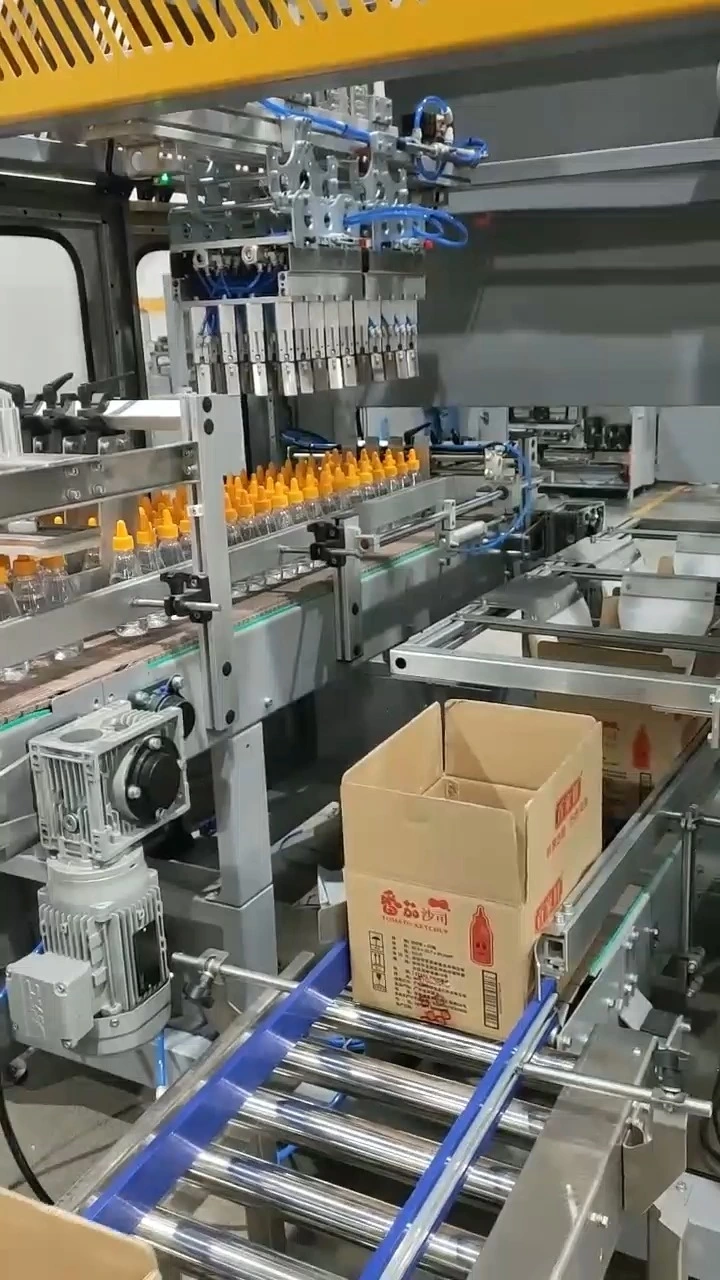 Confezionatrice automatica a 2 pinze per bottiglie di ketchup - Serie WKD-CZX 1