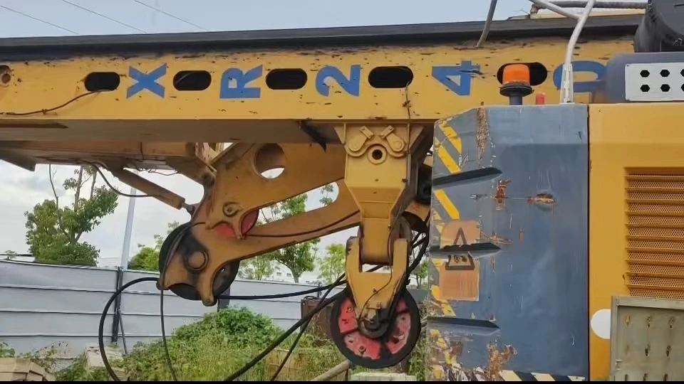 Perfuratriz rotativa XCMG XR240D para pontes e construção. 1