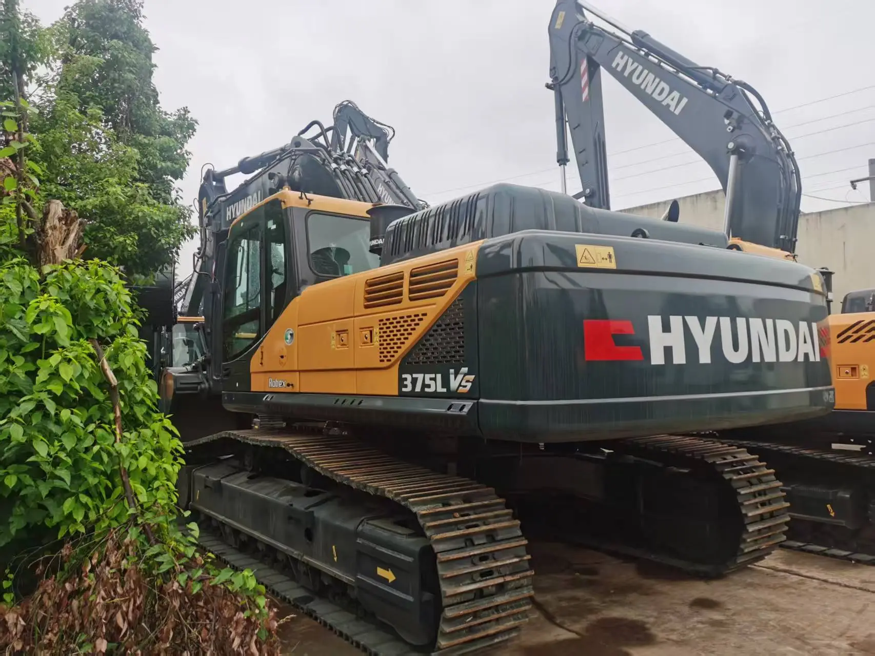 Excavadora de orugas Hyundai R375 | Excavadora de servicio pesado de 37 toneladas 1