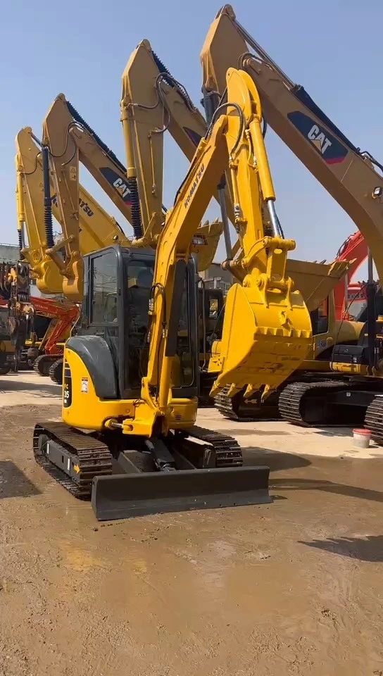 مینی بیل مکانیکی کوماتسو PC35 با راندمان بالا برای پروژه‌های ساختمانی کوچک 1