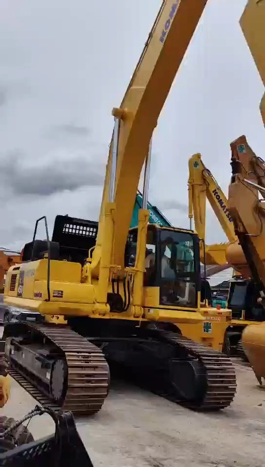 Excavator Crawler Komatsu PC450LC Tugas Berat dengan Performa Penggalian Unggul 1