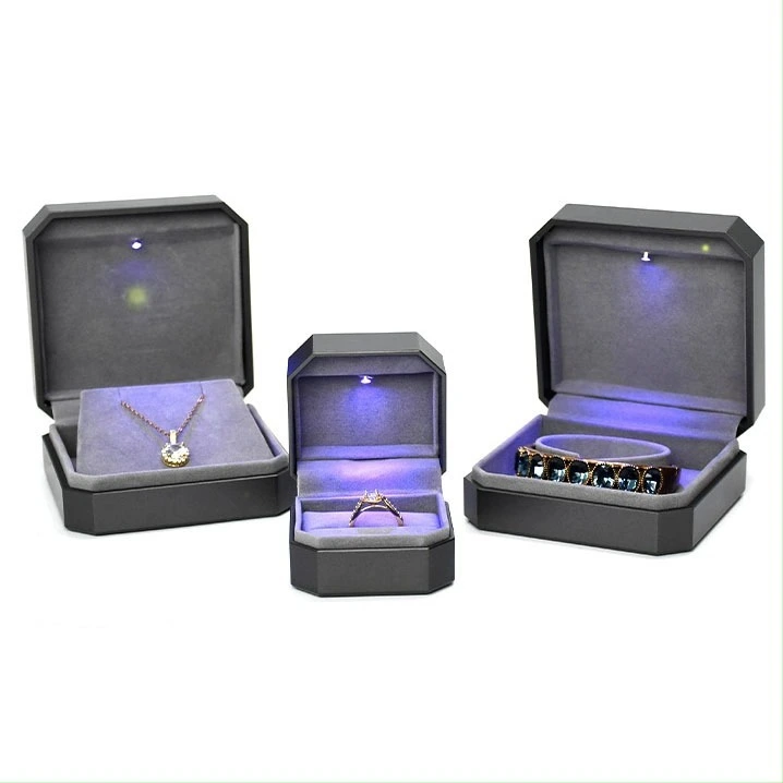 Caja de joyería octogonal premium sin costuras con acabado satinado: caja para anillos, caja para colgantes, caja para pulseras, caja de regalo. 1