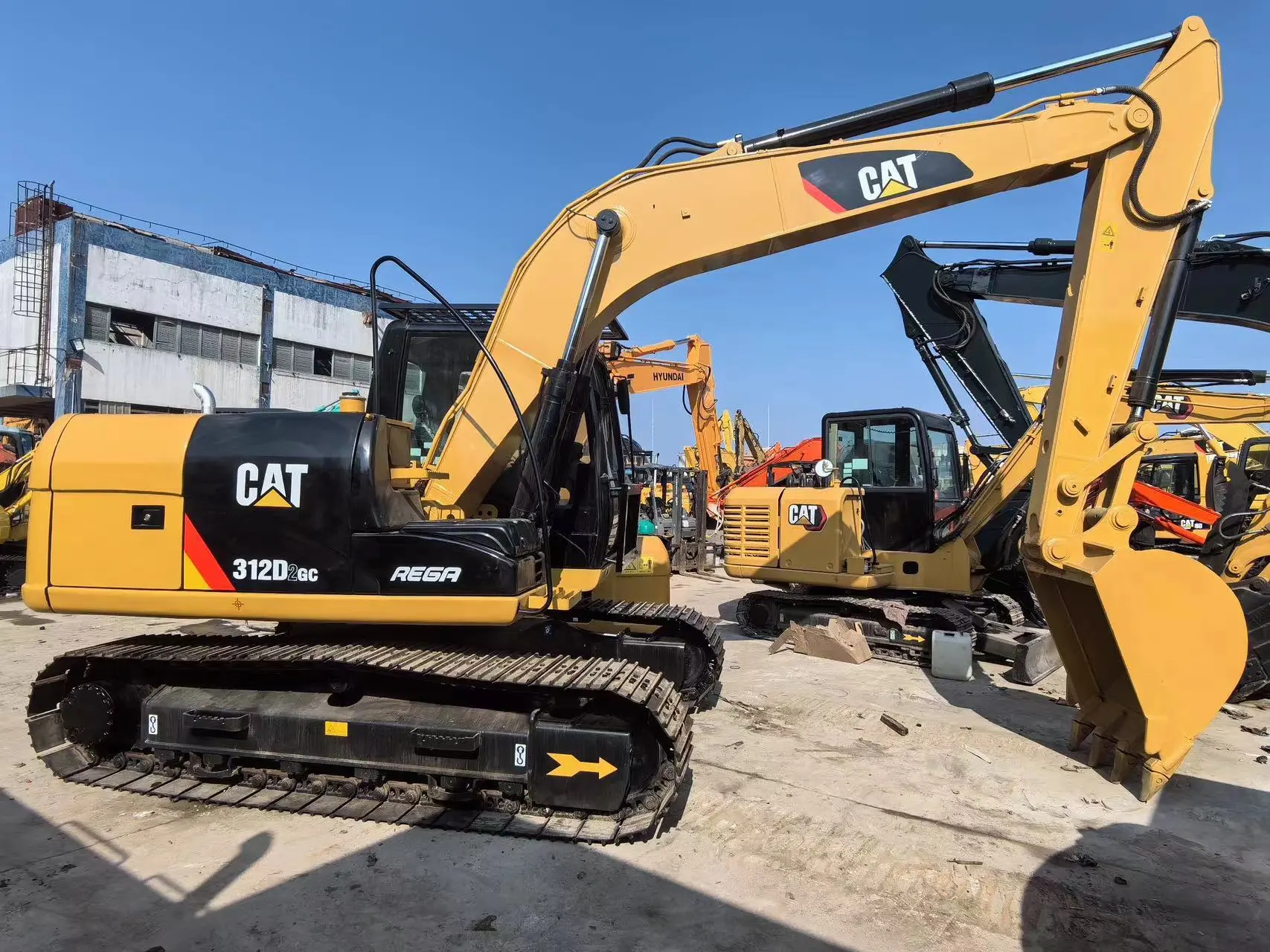 Cat 312DL: Versatile Digger with Strong Digging Force & Easy Maintenance 1