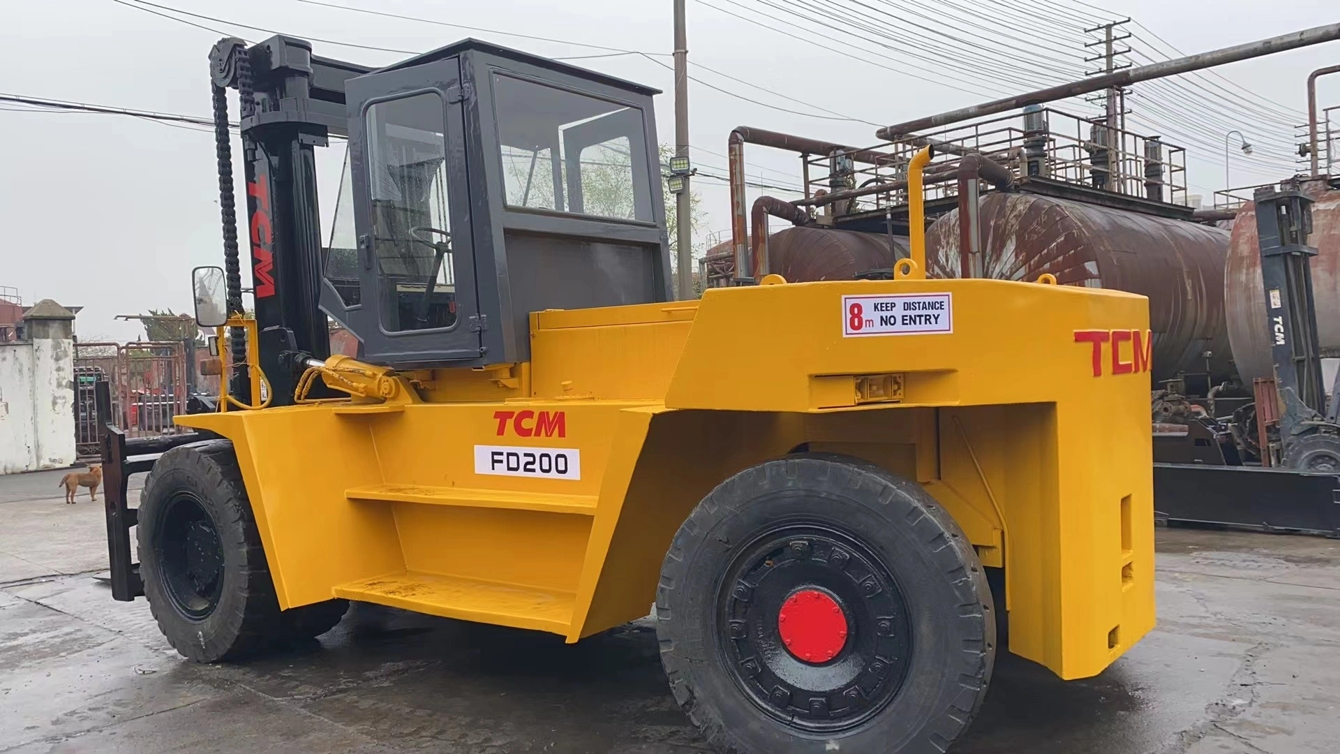 Chariot élévateur TCM 20000kg, équipement industriel de manutention de charges lourdes avec moteur puissant 1