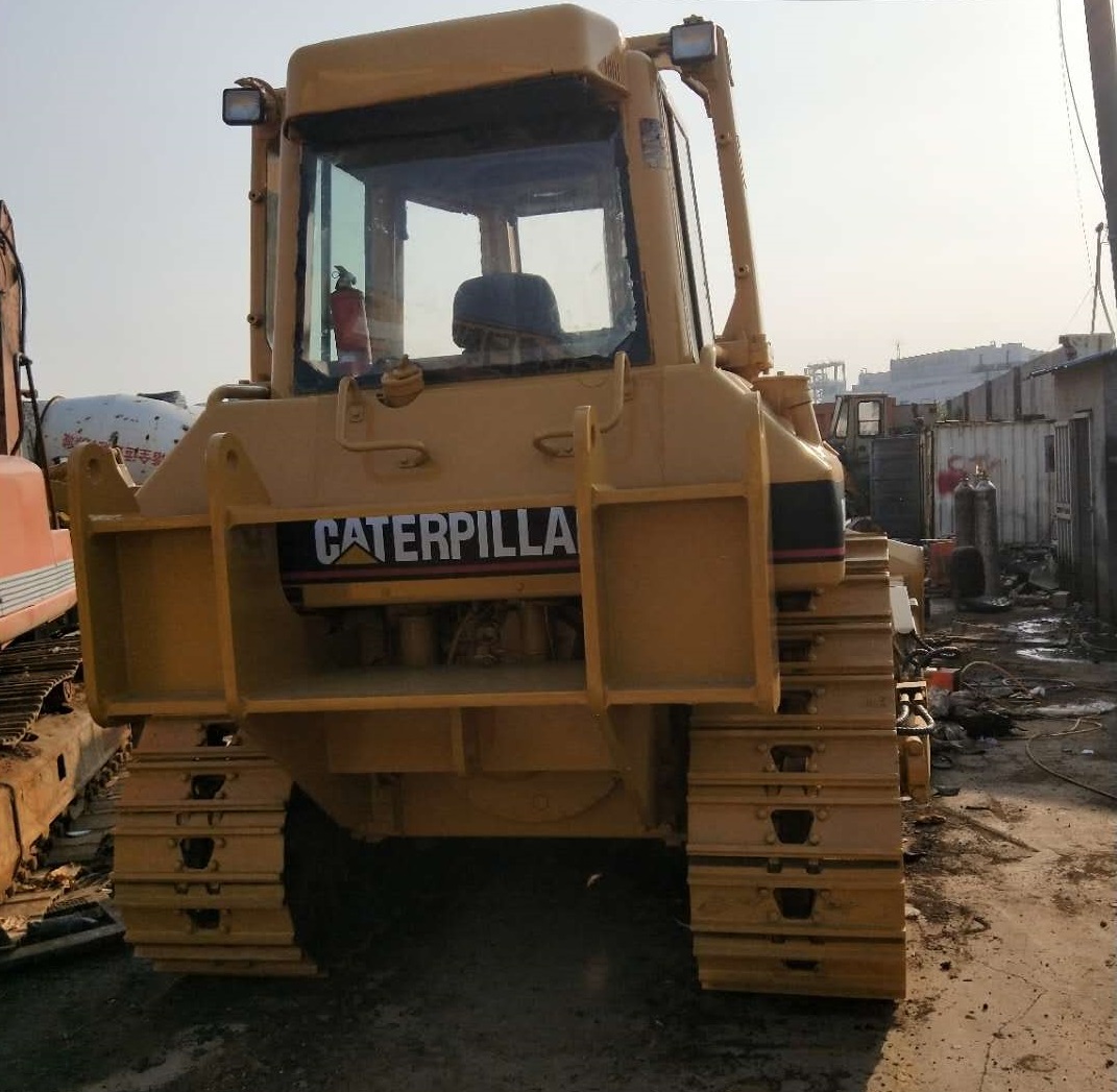 جرافة مجنزرة مستعملة من طراز CAT D6 ذات سعر مناسب لمشاريع أعمال الحفر 4