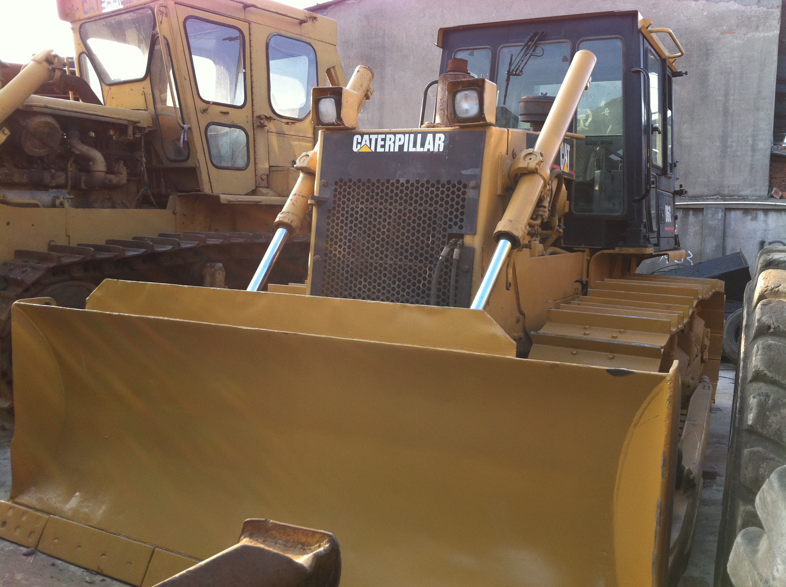 Bulldozer CAT D6 Bekas Harga Pabrik, Pengiriman Global, Dijual Murah 2