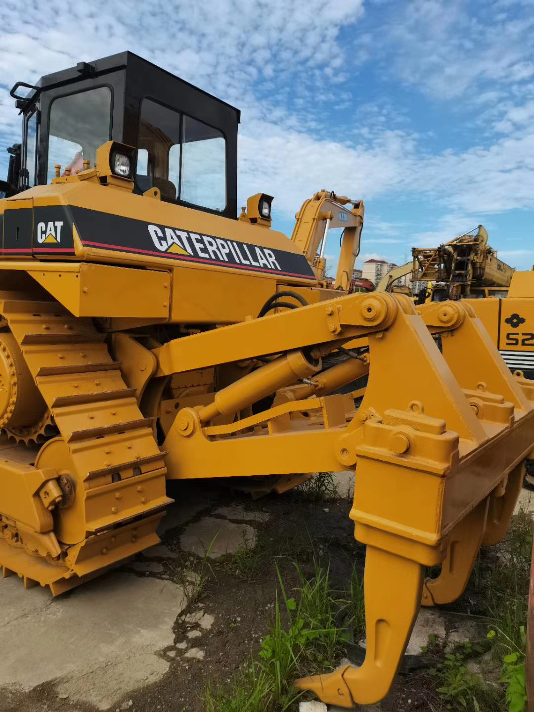 Bulldozer Caterpillar D7 Bekas yang Andal, Sangat Baik untuk Perataan dan Pendorongan Tanah 2