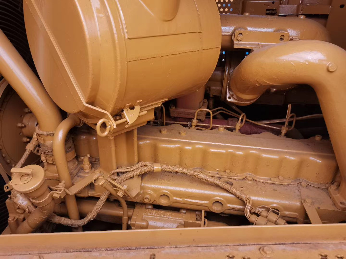 Bulldozer Caterpillar D7 Bekas yang Andal, Sangat Baik untuk Perataan dan Pendorongan Tanah 4