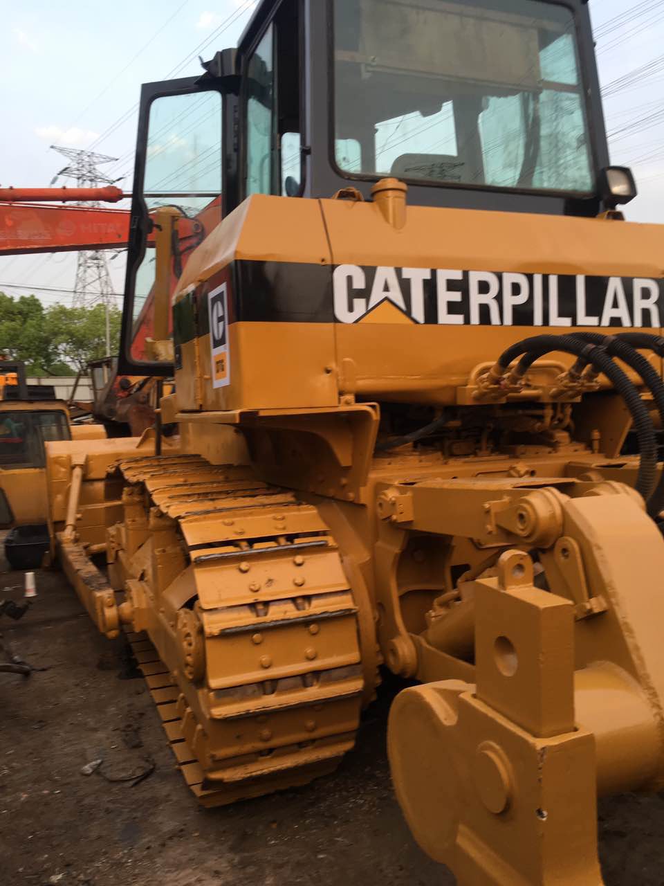 Bulldozer Caterpillar D7 Bekas Berkinerja Tinggi untuk Konstruksi Skala Besar 3