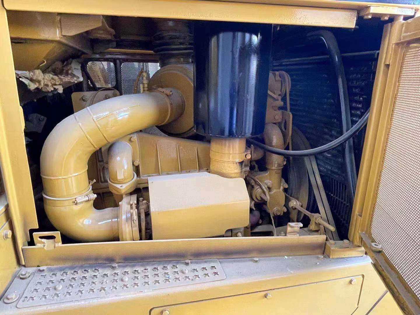 High Efficiency Used Caterpillar D7 Dozer for Large Scale Construction for sale 3