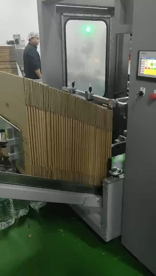 آلة أوتوماتيكية لتجميع وتعبئة وإغلاق علب زيت سعة 5 لترات - WKD-KZF-V10 1