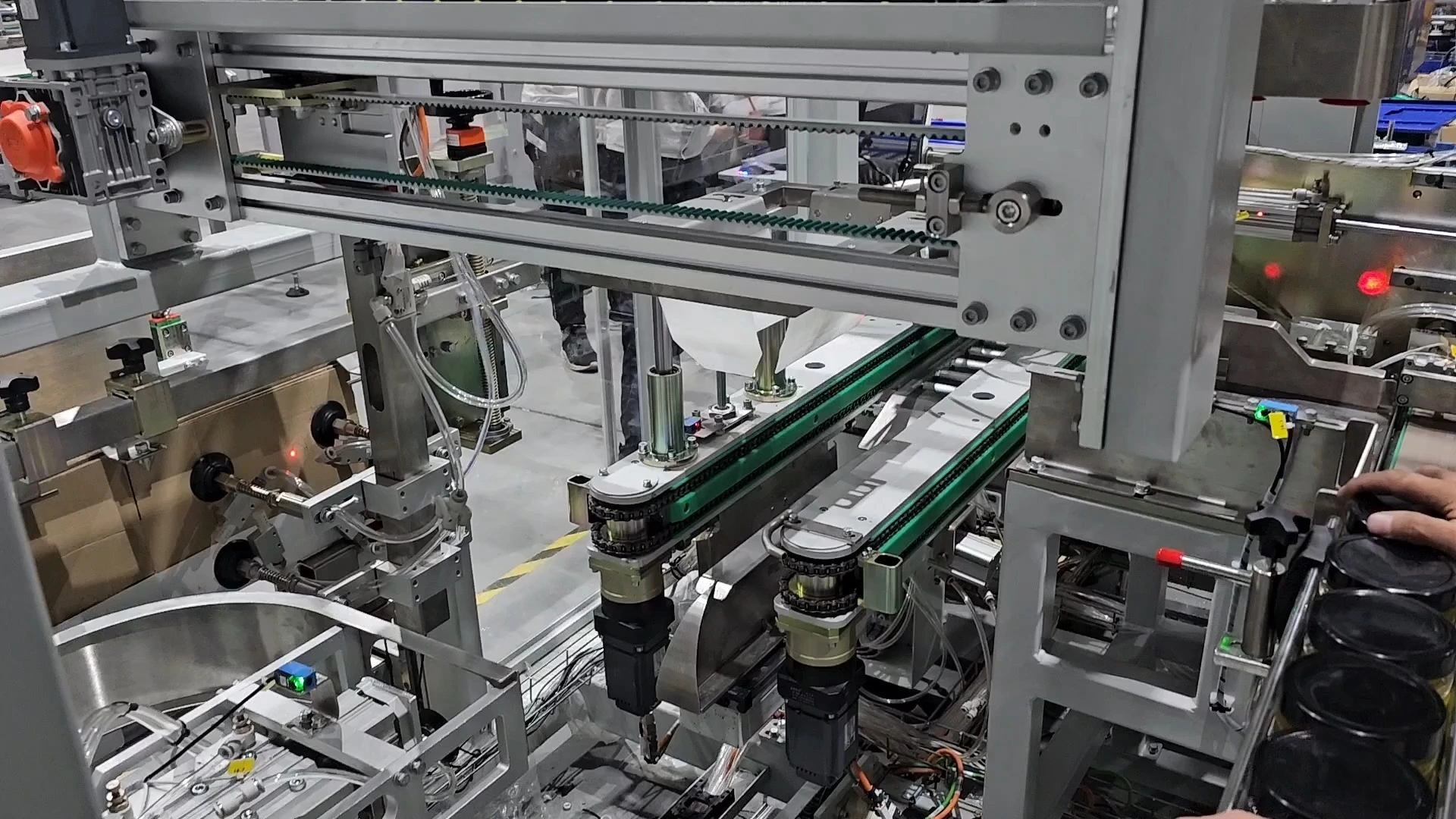 آلة أوتوماتيكية لتجميع وتعبئة وتغليف صناديق الأطعمة المعلبة - WKD-KZF-V10 1