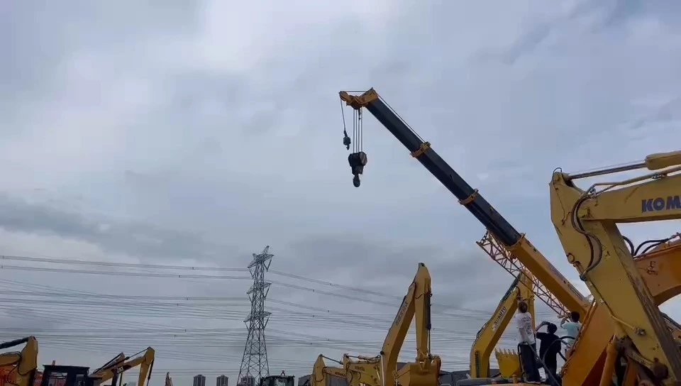 New XCMG 25 Ton Truck Crane | High Stable Lifting, Global Hot Sale 1