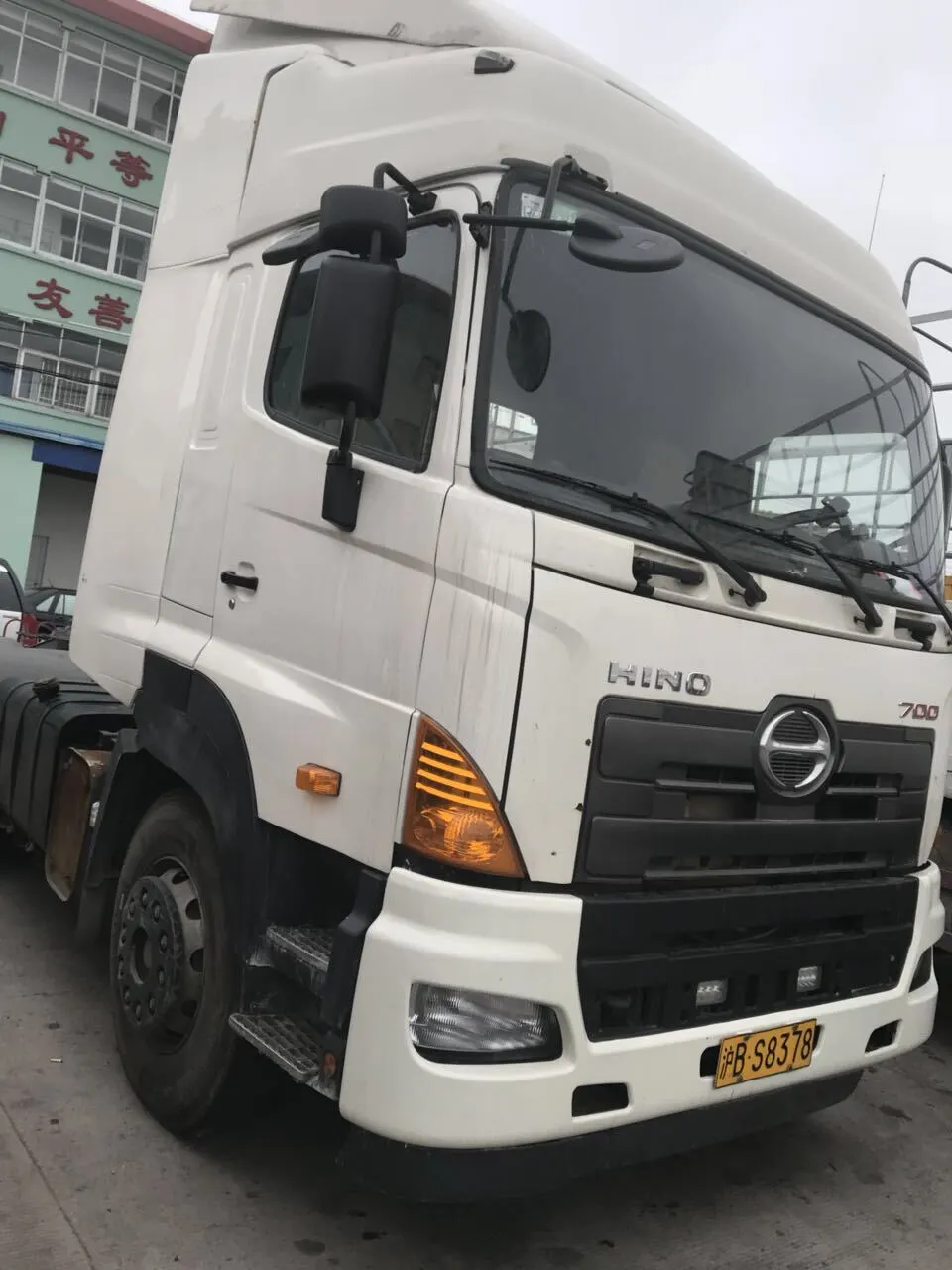 Xe tải hạng nặng Hino 700 Chi phí bảo trì thấp Hiệu quả về chi phí 1