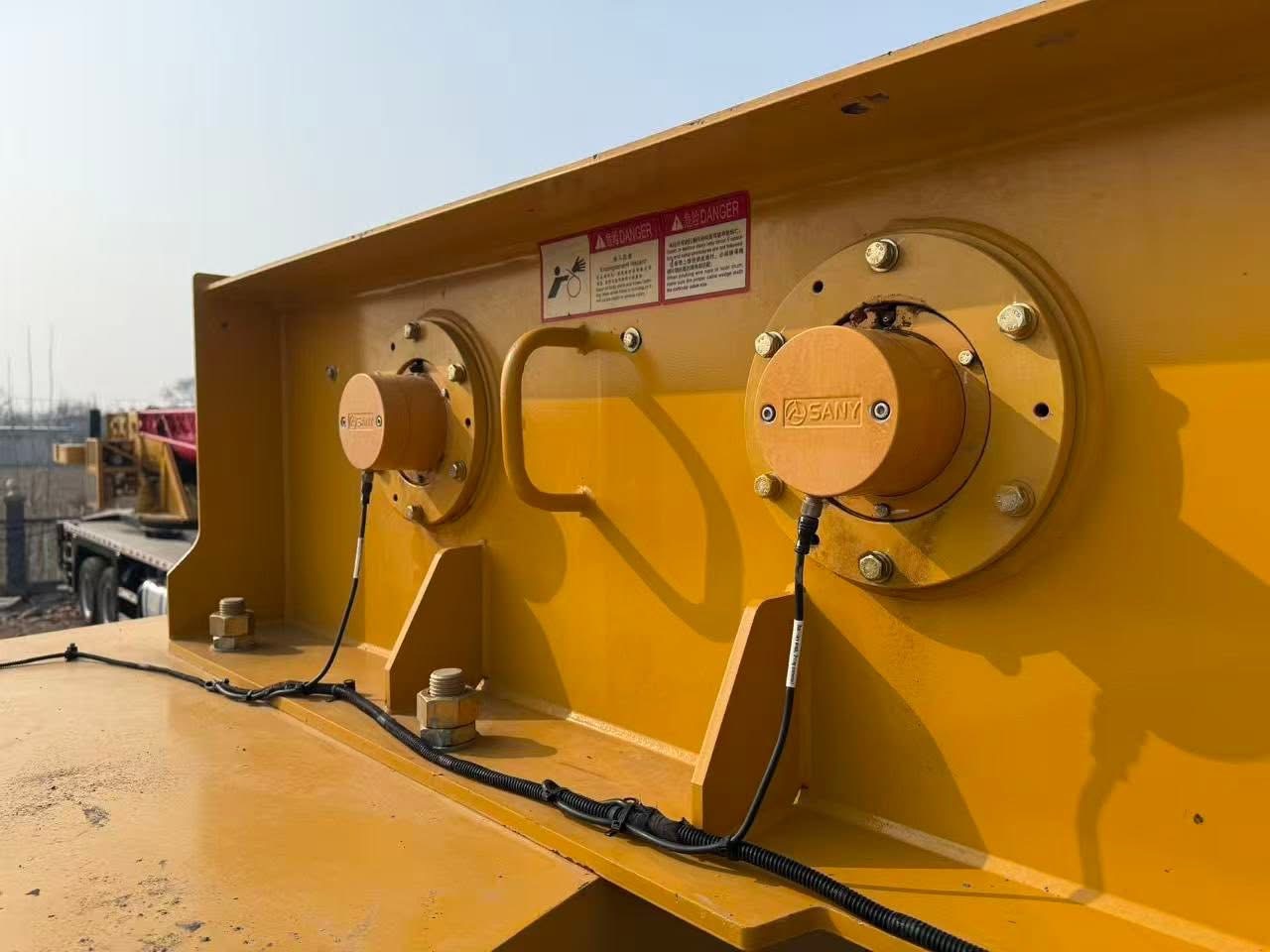 Grue hydraulique SANY STC500C5-8 de 50 tonnes avec flèche en U à 5 sections 6