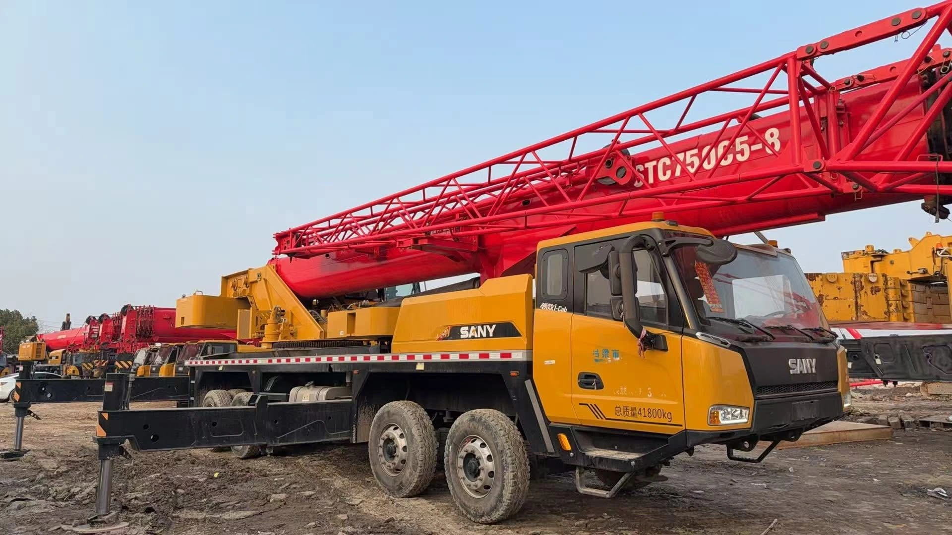 Guindaste hidráulico SANY STC500C5-8 de 50 toneladas, ano 2024, com lança em U de 5 seções. 1