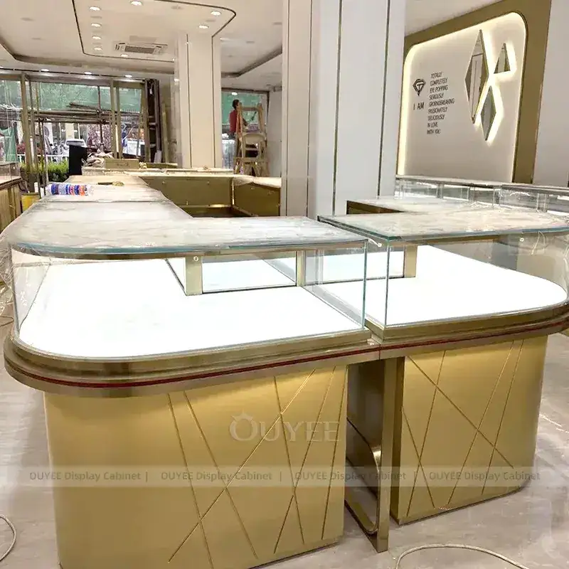 Elegant Beige Jewelry Boutique Display Cabinet With Marble Backdrop 1