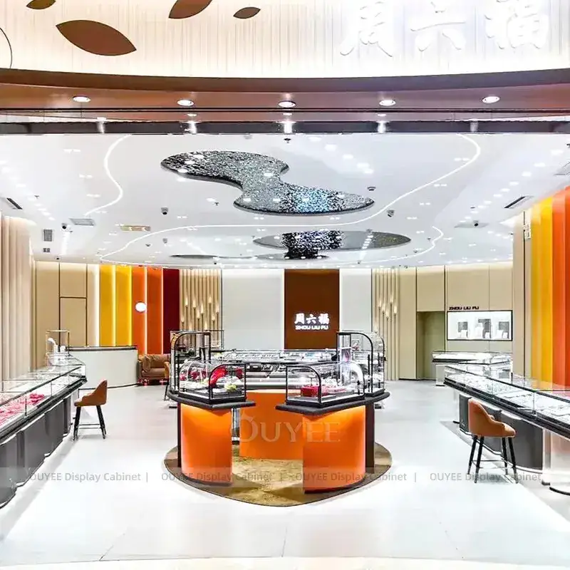 Contemporary Beige Jewelry Retail Display Cabinet With Marble Backdrop 1