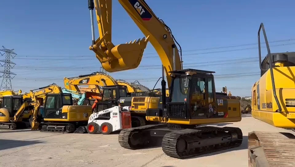 İşlənmiş CAT 323DL İşə Hazırdır Sızma Yoxdur Yaxşı Baxımlıdır 1
