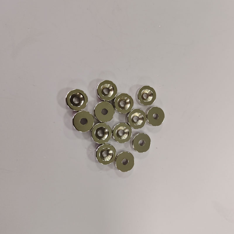 SM-03152040  N35 Countersunk Neodymium Magnets D15xD4.5/D9x5.2 with NiCuNi Coating 4