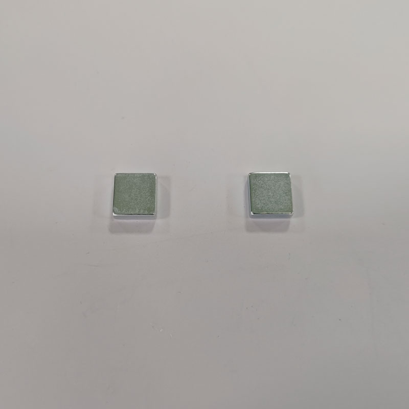 SM-03152044 N35 Pocinčani neodimijski kvadratni blok magneti 12,9x12x4 mm, visokoučinkoviti sinterirani NdFeB magneti za industrijsku, elektroničku i DIY primjenu 2