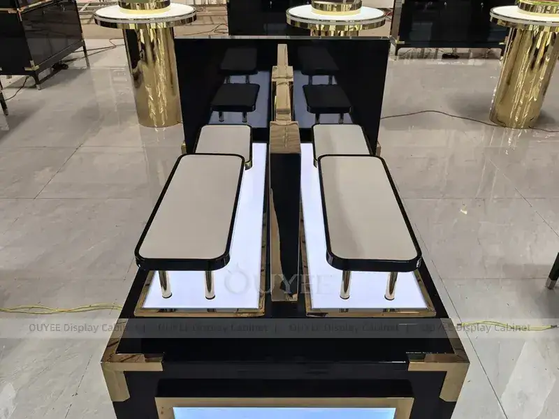 Bancone da bar per isola bellezza in oro nero 1