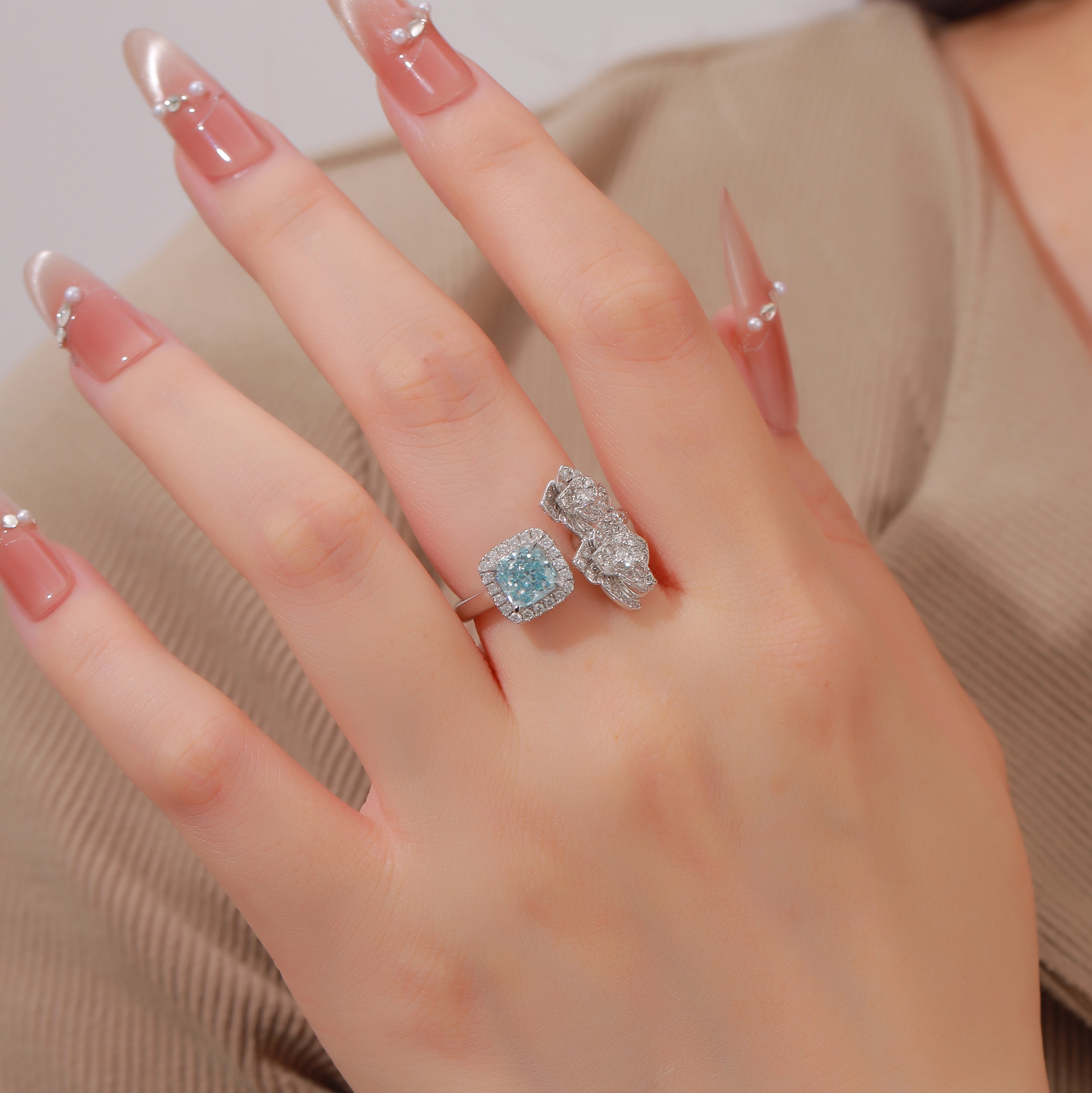 18K Lab Diamonds Ring 1.17ct Bule Cushion Luxurious Classic Ring VS1 US6.25 Z001L29 1