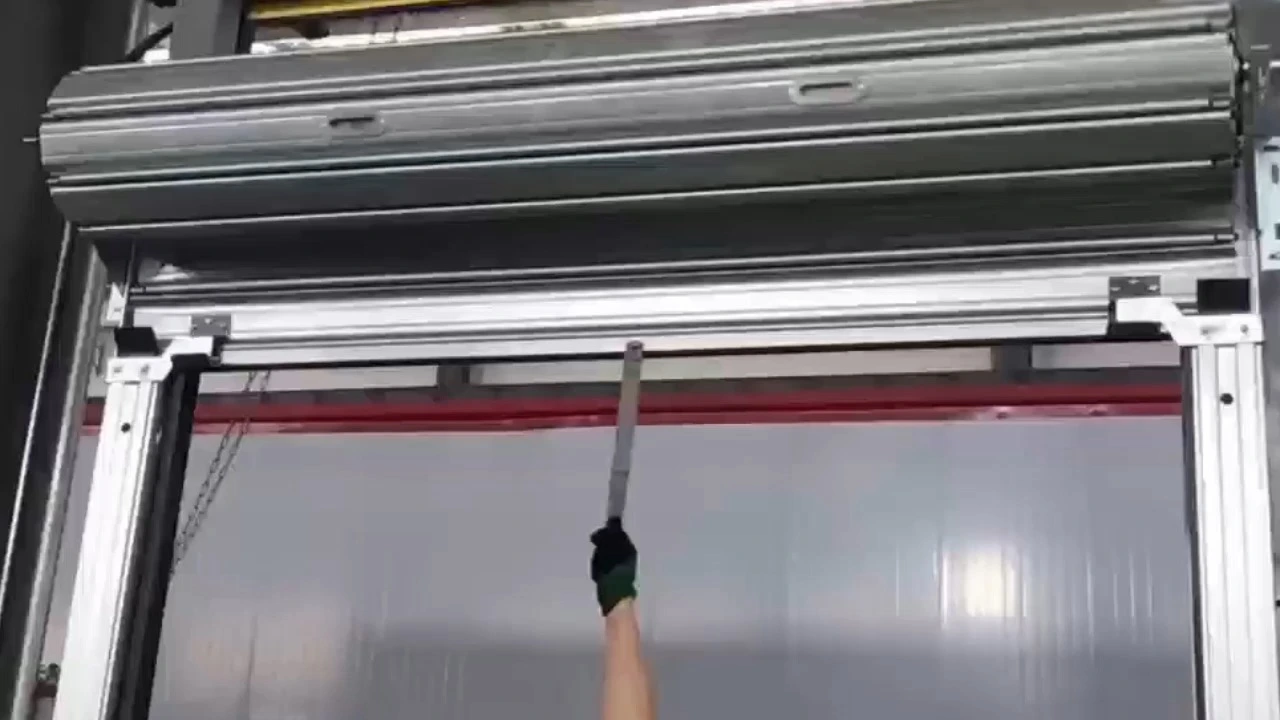 Thermally Broken Steel Roller Shutters: Hurricane Rated & Insulated for Energy Efficiency 1
