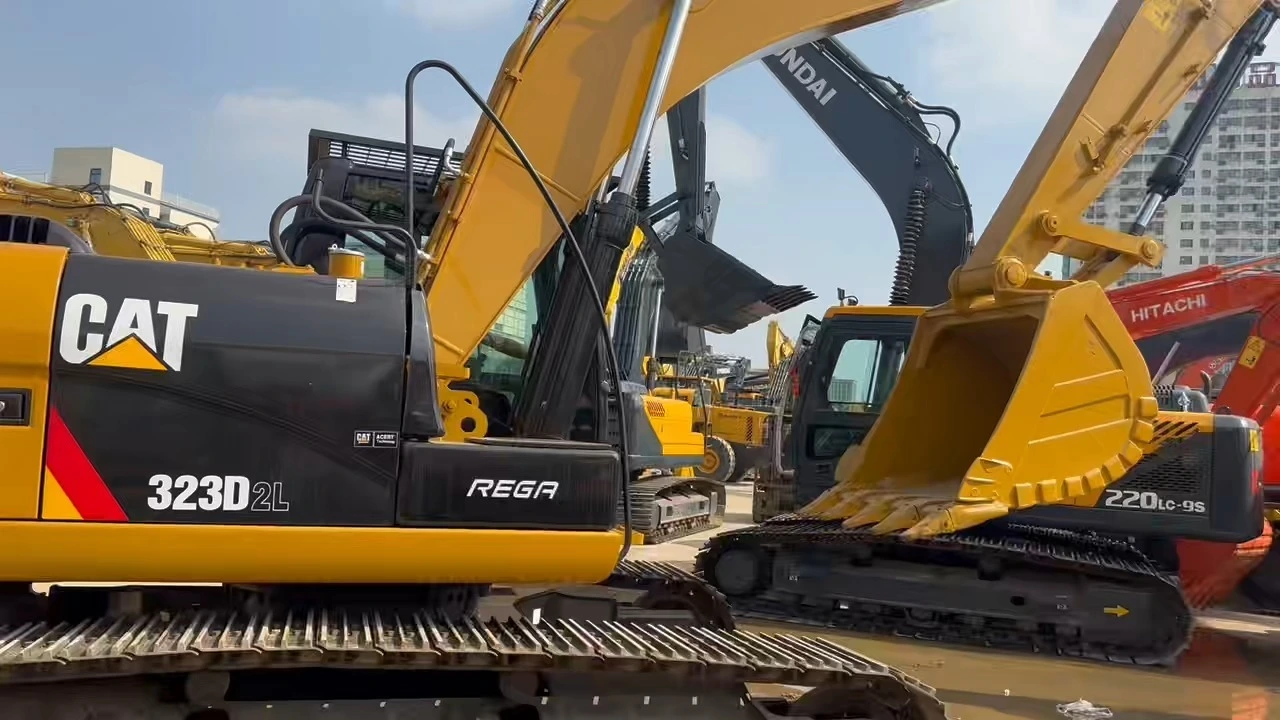 Used CAT 323DL No Leak Low Working Hours 1