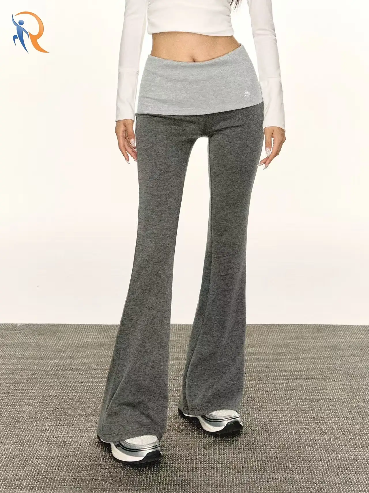 Women's High-Waisted Slim Fit Flared Sports Pants with Stretch 1