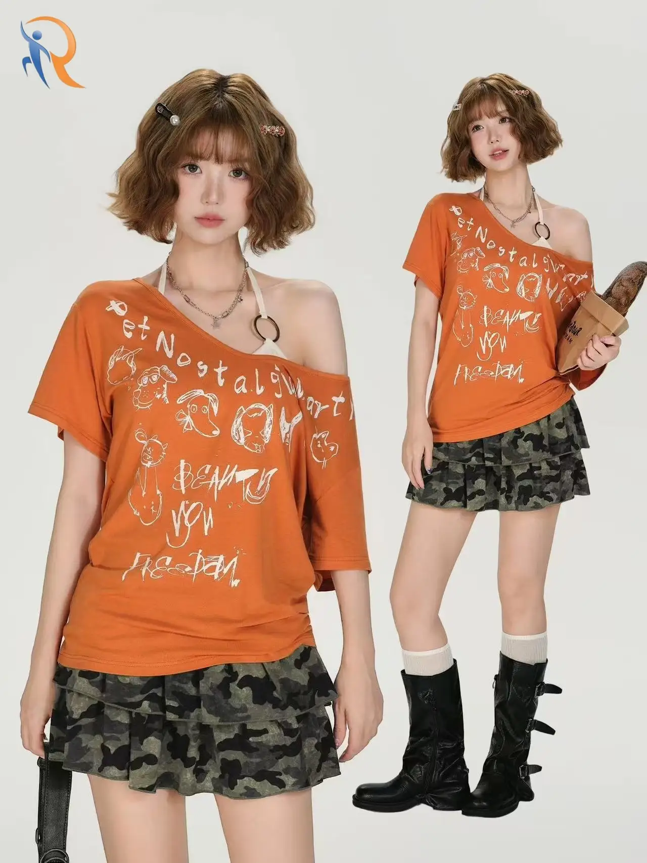 تيشيرت بأكمام قصيرة وكتفين غير متماثلين بطبعة كلاسيكية 1