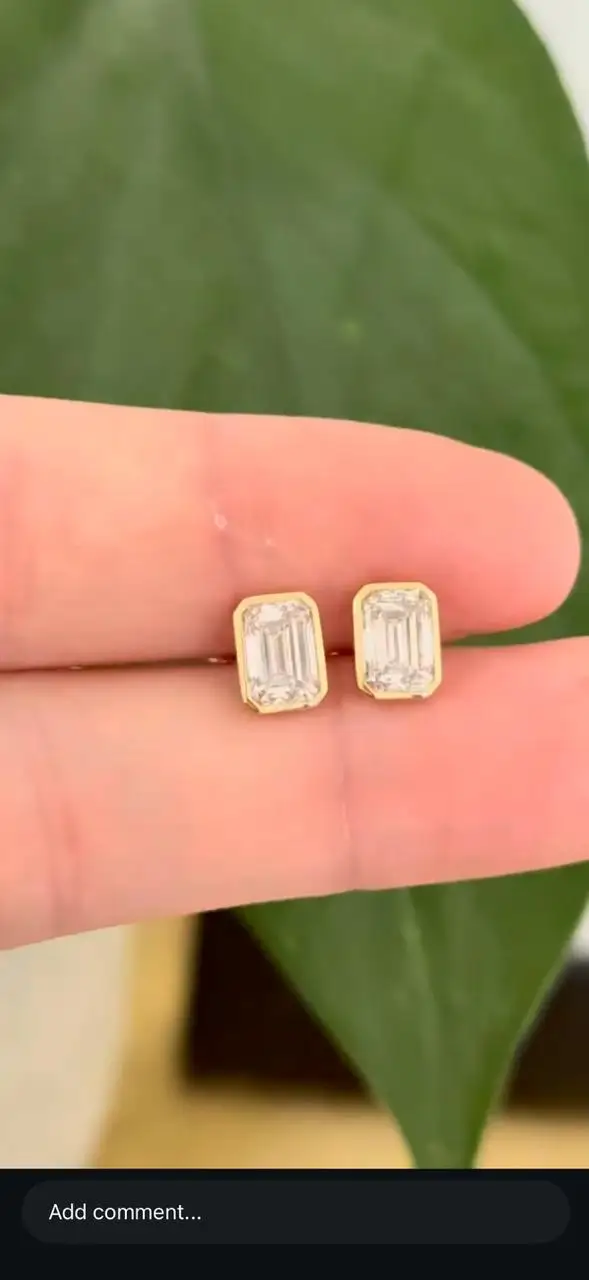 1,5 karat pr. stk. D VVS2 Asscher Lab diamantørering i 18 karat guld prisforskel 1